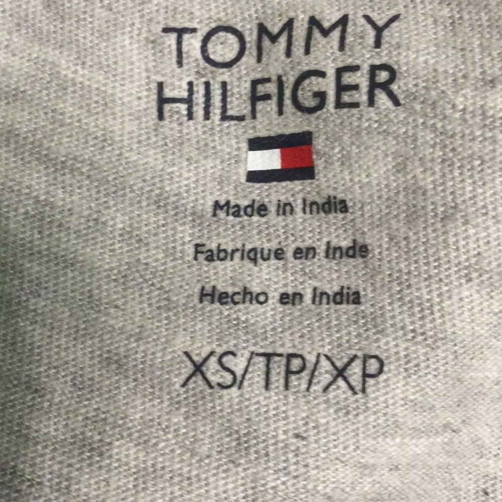 Tommy Hilfiger Tee - Picture 5 of 6